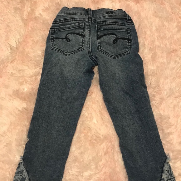 🦚Justice crops Size 6 slim🕊 - Picture 2 of 4